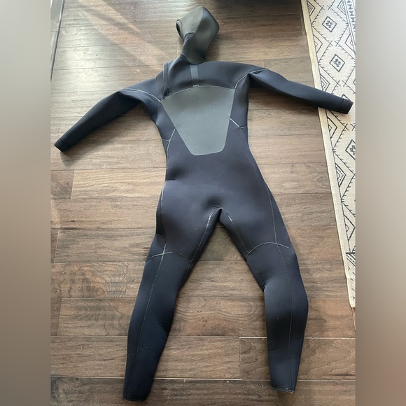 Vissla North Seas Hooded Wetsuit 5.5/4.5 - Picture 2 of 3